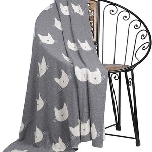 100% Cotton Gray Cat Patterned Knit Throw Blanket 51.5" x 65"